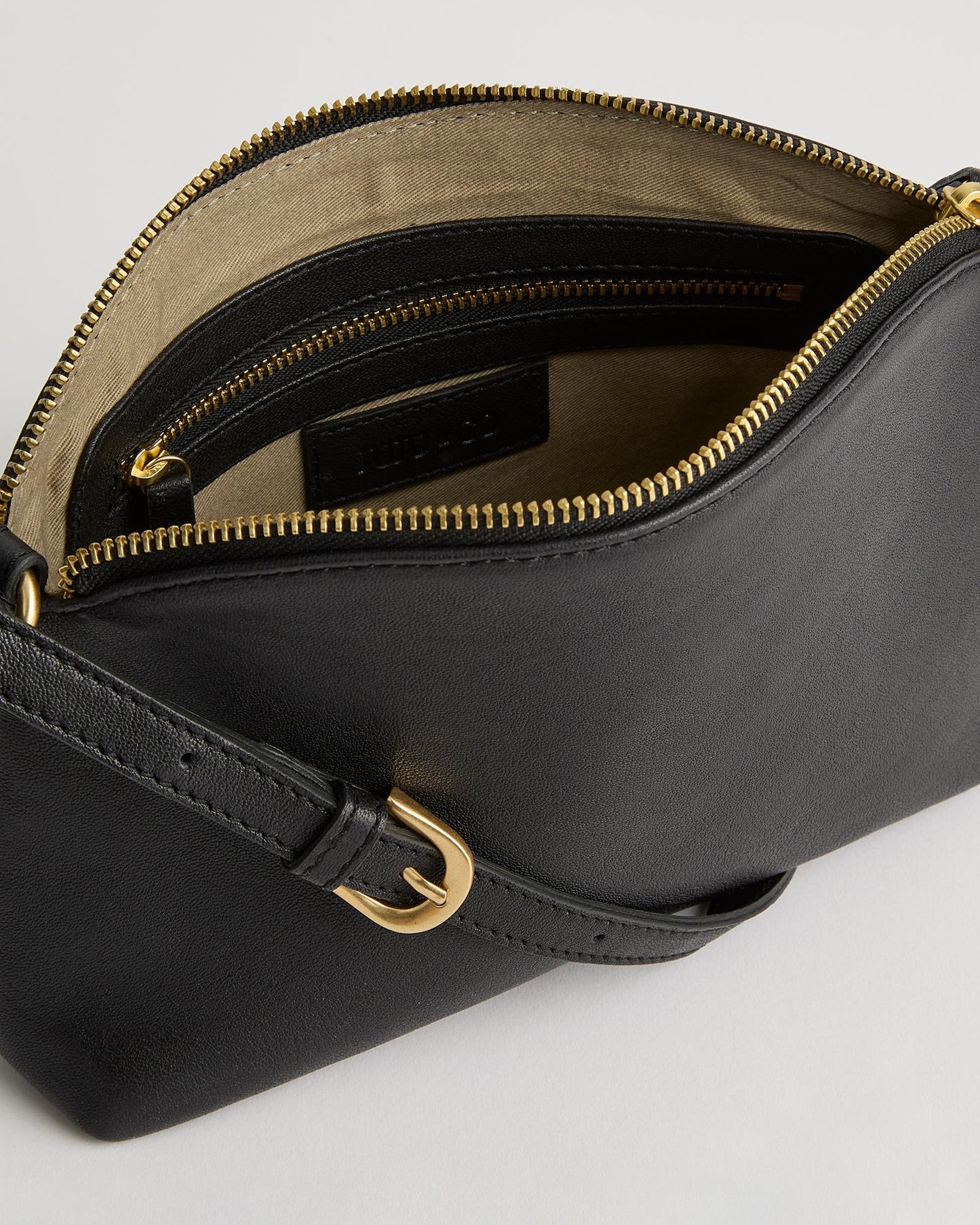 Cleo Crossbody